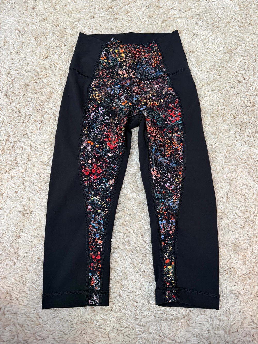 Lululemon Wunder Under Crop Leggings– Size 4